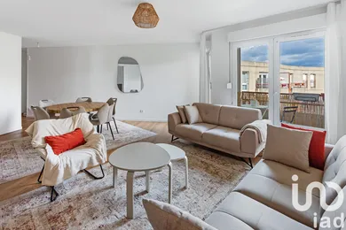 Apartment in Nantes (44300)
