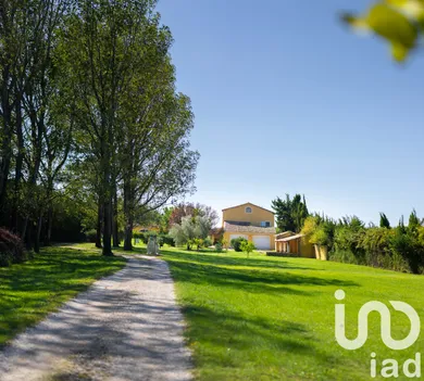 House in Entraigues-sur-la-Sorgue (84320)