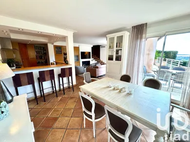 Maison traditionnelle à Mandelieu-la-Napoule (06210)