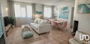 Apartment at Bron (69500)