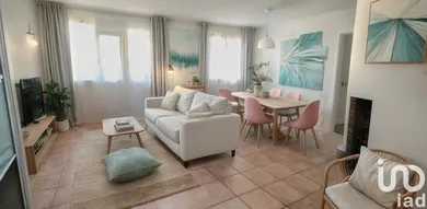 Apartment in Bron (69500)