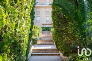 Studio à Saint-Tropez (83990)