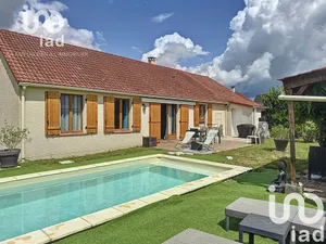 Detached house at Pannes (45700)