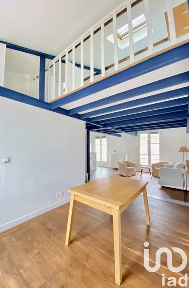 Apartment in Paris (75017)