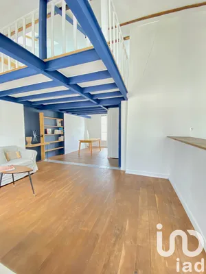 Apartment in Paris (75017)