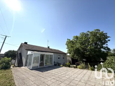 House in Vouillé (86190)