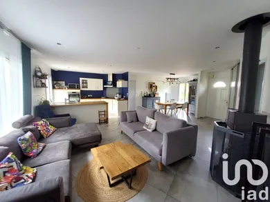 Traditional house at Écuillé (49460)