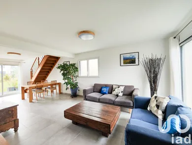 Maison à Douvres-la-Délivrande (14440)