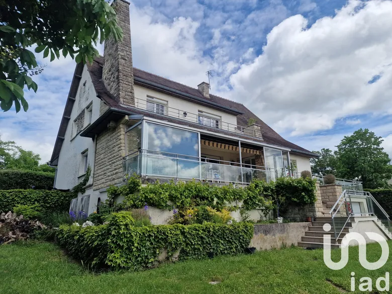 Maison 8 pièces 303 m² · à Lézinnes · 303 m² · 294 900 €