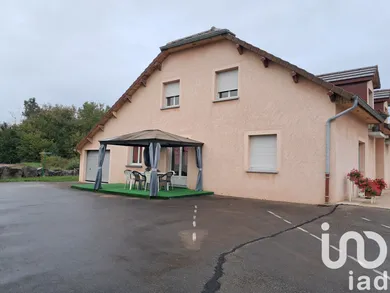Building in Montrond (39300)