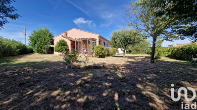 Traditional house in Pouzolles (34480)