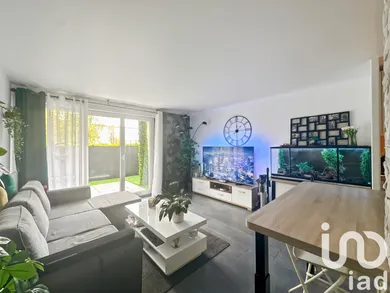 Appartement à Sainte-Geneviève-des-Bois (91700)