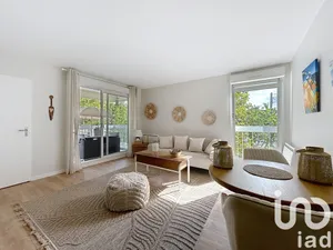 Apartment at Yerres (91330)