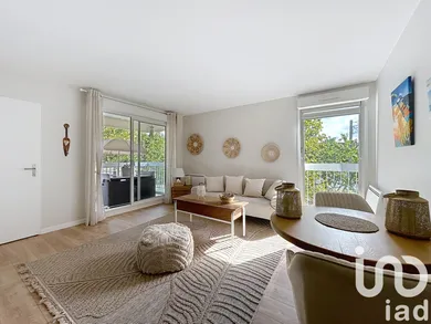 Apartment in Yerres (91330)