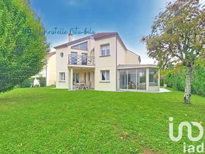 Maison à Bussy-Saint-Georges (77600)