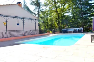 Maison traditionnelle à Saint-Maximin-la-Sainte-Baume (83470)