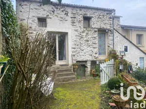 Village house in Beaupréau (49600)