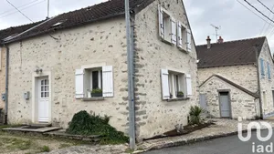Village house at Moisenay (77950)