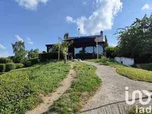 House at Mouzeil (44850)