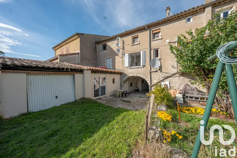 Immeuble 148 m² · à Lussas · 148 m² · 195 000 €