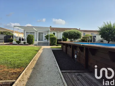 House at Rochefort-du-Gard (30650)