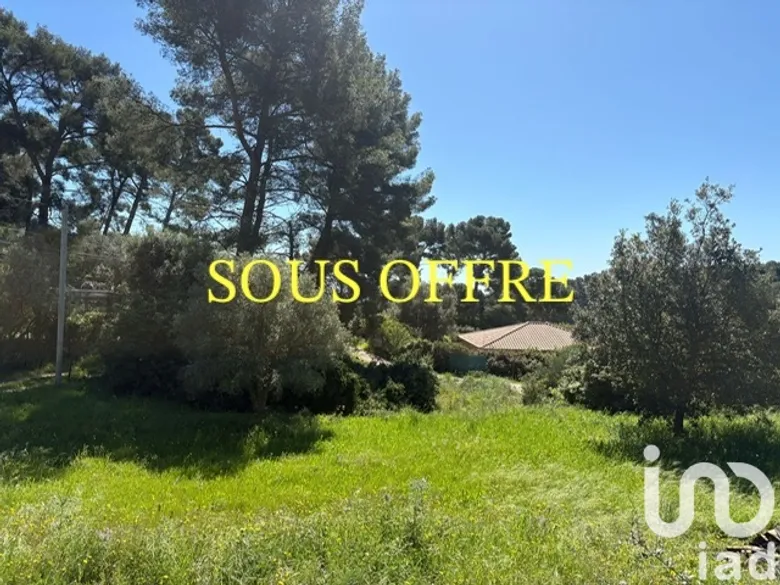 Terrain 1000 m² · à Ollioules · 1 000 m² · 320 000 €