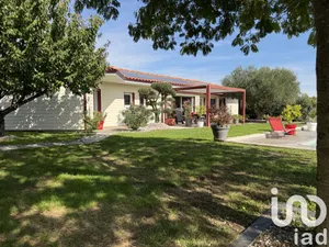 House at Andilly (17230)