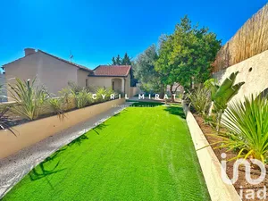 Apartment in Ollioules (83190)