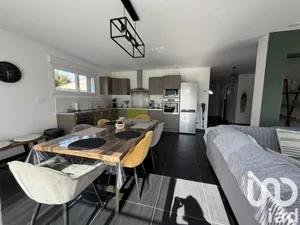 House at Andilly (17230)