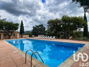 Appartement à Grimaud (83310)