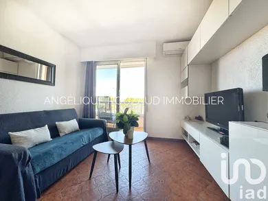 Apartment in Six-Fours-les-Plages (83140)