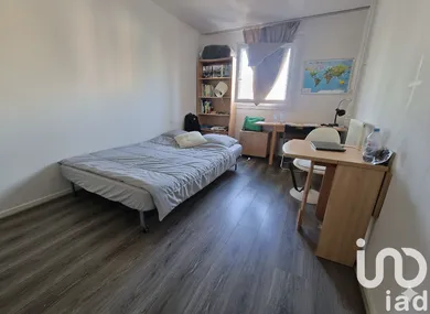 Studio à Noisy-le-Grand (93160)