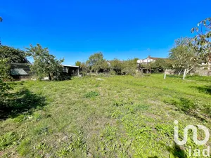 Terrain à bâtir à Lathus-Saint-Rémy (86390)