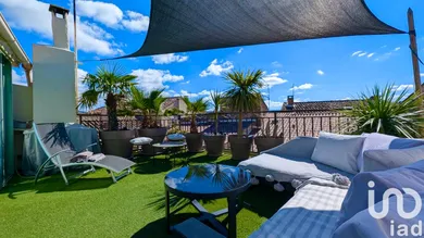 Townhouse at L'Isle-sur-la-Sorgue (84800)