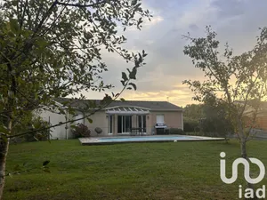 House in Saint-Denis-de-Pile (33910)