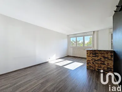 Apartment in Le Mée-sur-Seine (77350)