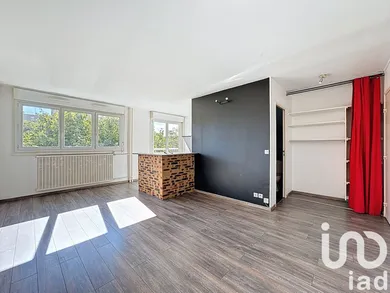 Apartment in Le Mée-sur-Seine (77350)