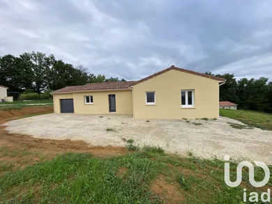 Detached house at Saint-Amand-de-Coly (24290)