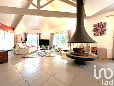 House at SAINTE-EULALIE (33560)