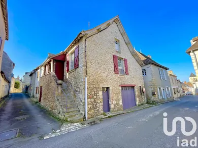 Maison de village à Angles-sur-l'Anglin (86260)