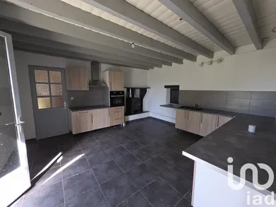 Longere in Loriges (03500)