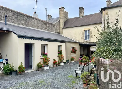 Townhouse at Carcagny (14740)