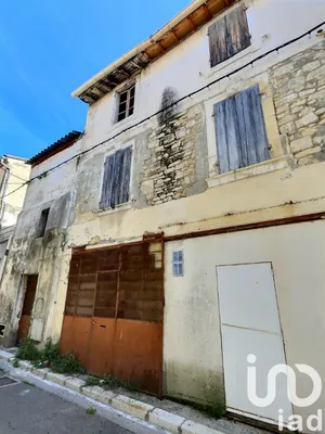 Immeuble à Tarascon (13150)