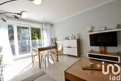 Apartment at Plaisir (78370)