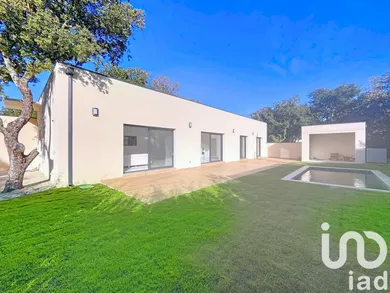 House at Saint-Didier (84210)