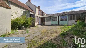 Village house at Puiseaux (45390)
