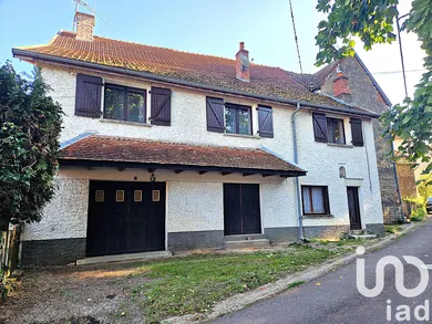 Village house at Pin (70150)