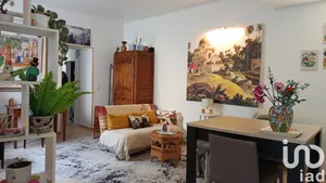 Village house at Mèze (34140)