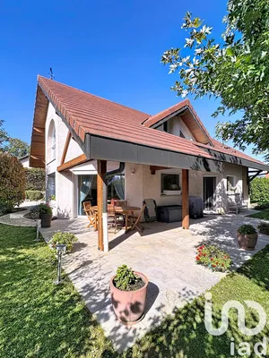 Maison d'architecte à Usinens (74910)