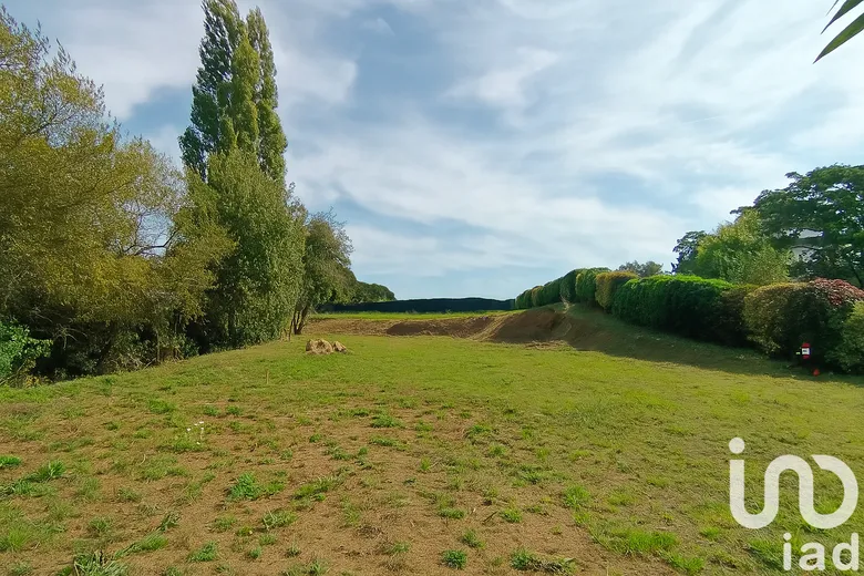 Terrain 1800 m² · à Quimper · 153 207 €
